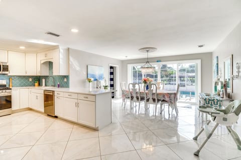 Kitchen | Dining Area