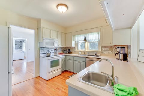 Kitchen | Cooking Basics | Coffee Maker