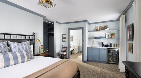 King size bed