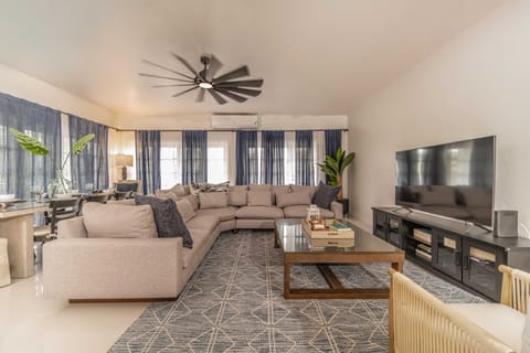 Living Room/Dining Room