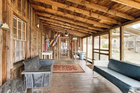 Screened Porch | Gliders | Outdoor Dining Sets | Lake View