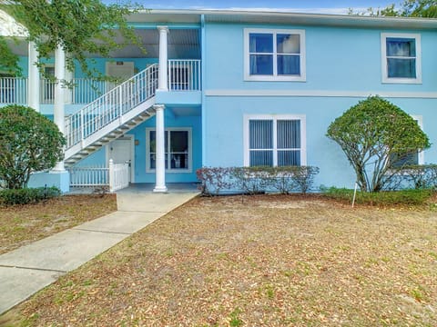 1650 sqft big 4-bedroom apartment with lake view 