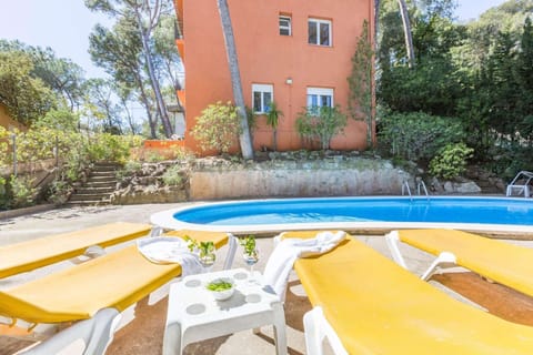 Holiday Home Swimming Pool