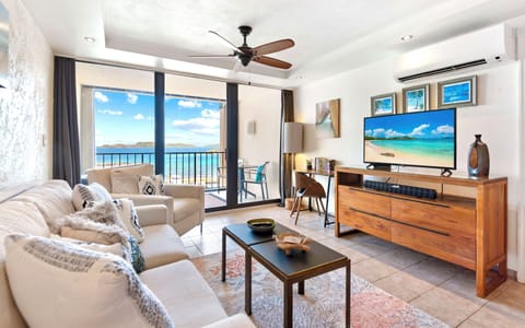 Gorgeously appointed living room with Crate&Barrel furniture.