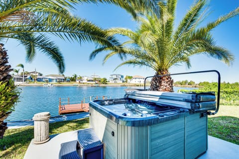 Hernando Beach Vacation Rental | 3BR | 2BA | 1,644 Sq Ft | 1 Step Required