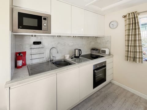 Open plan living space | Cherry - The Country Cottages, Burgh le Marsh