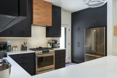 Fully Stocked Chefs Kitchen