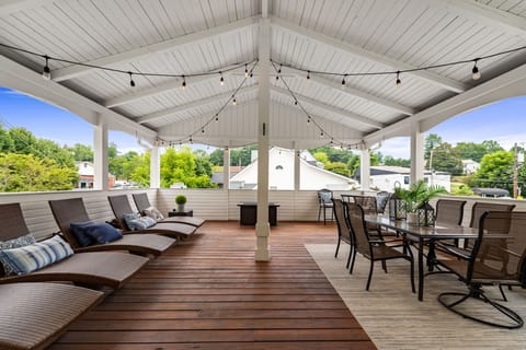 Feel at home in this serene downtown escape, designed for comfort and convenience.