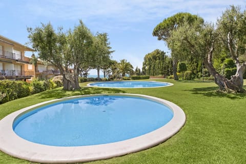 Holiday Home Swimming Pool
