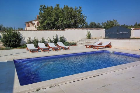 Holiday Home Swimming Pool
