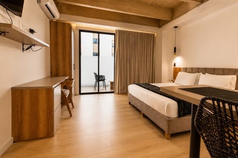 apartment loft in laureles, medellin digital nomads-21