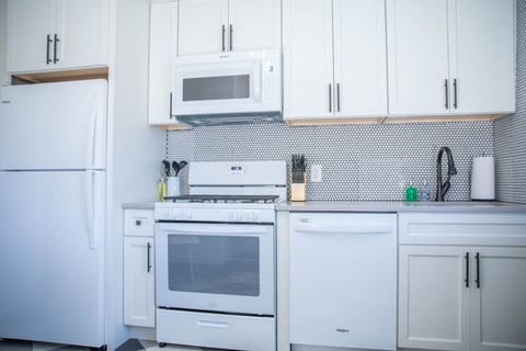 Eat out...or don`t and stay in, pour yourself a glass of wine...and binge watch Netflix. This is your home away from home.  You do you.