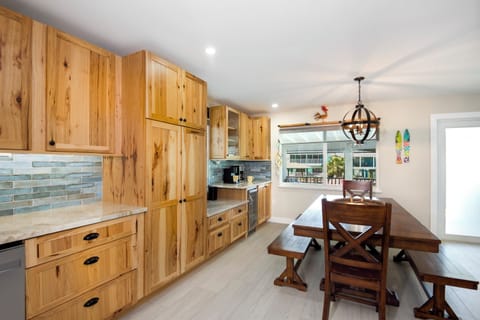 Dining area in kitchen