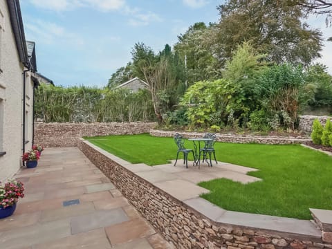 Garden | Cove Lodge - Tide and Timber Escapes, Carnforth