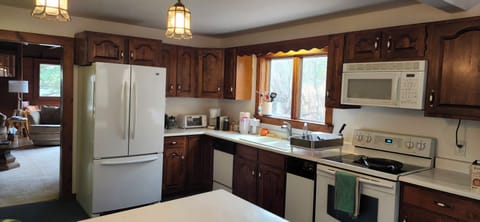 Large Kitchen off of the Livingroom