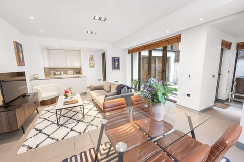 Living Room (1)