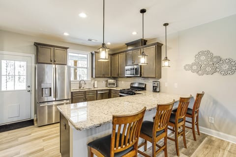 Kitchen | Drip Coffee Maker | Dishwasher | Toaster Oven