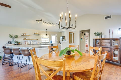 Dining Area | Dishware & Flatware | Main Level