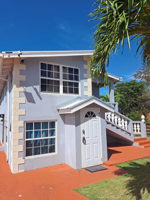 External View of Brett's Place
