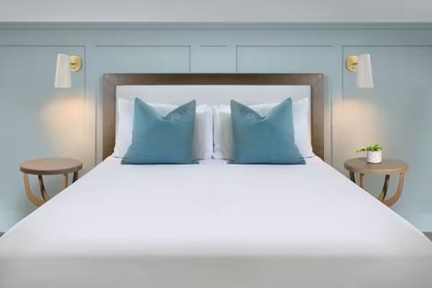 Unit with King size bed