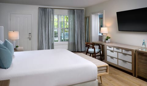 Unit with King size bed