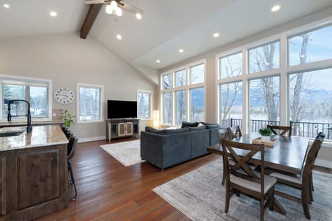 Open-Concept Living Area | Upper Level