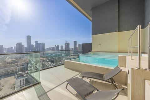 Private pool