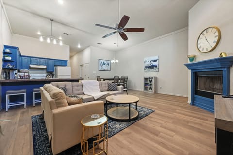 Relax and unwind in this inviting living space.

