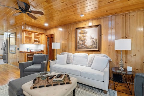 Living Area, Main Level