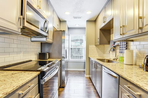 Kitchen | Cooking Basics | Pod Coffee Maker | Microwave | Toaster