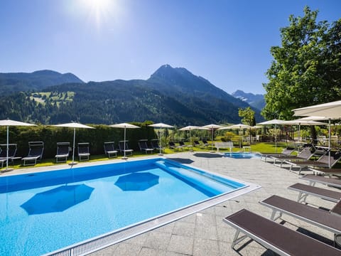 Holiday Home Swimming Pool