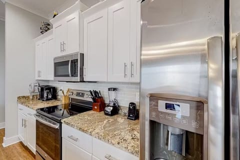 Chefs Kitchen Fully Stocked