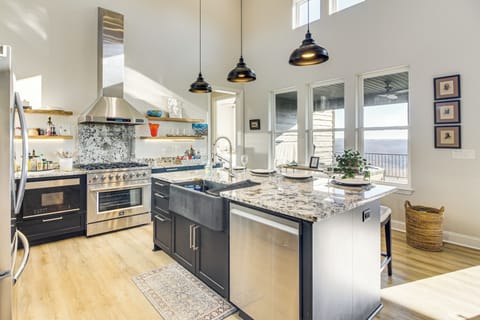 Kitchen | Drip Coffee Maker