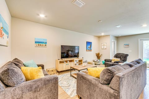 Foley Vacation Rental | 3BR | 2BA | 1 Step Required | 1,980 Sq Ft