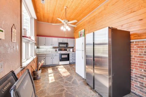 Lower Kitchen | 1st Floor