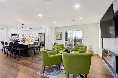 Open Concept Kitchen TV Sitting Area