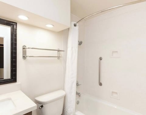 Dea9752a 37b3 40cc bd8e a0d18c83e735