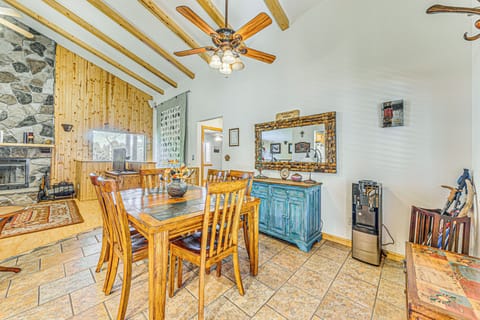 Dining Area | Dishware & Flatware | Main Level