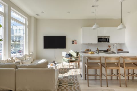 Open floor plan. (Lischey)