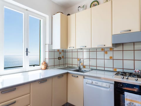 Swimming Pool, Resort, Composite Material, Recreation, Leisure, Shade, Vacation, Resort Town, Leisure Centre