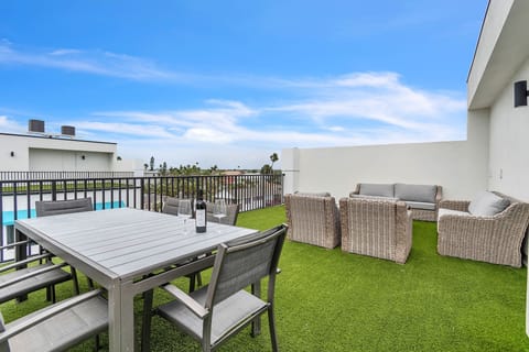 Rooftop Balcony with Views of Gulf and Intracoastal Waterway