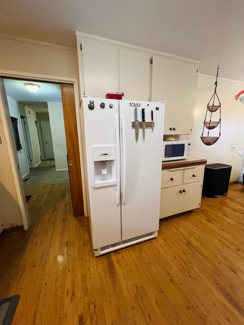 Well equipped kitchen