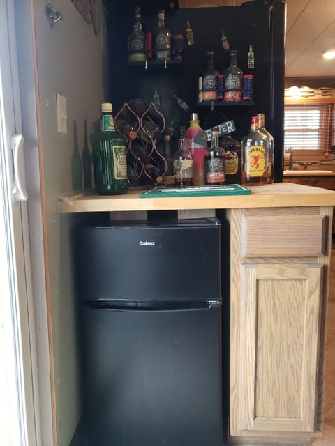 Mini fridge, bar area