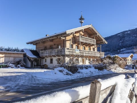 Holiday Home Exterior [winter]
