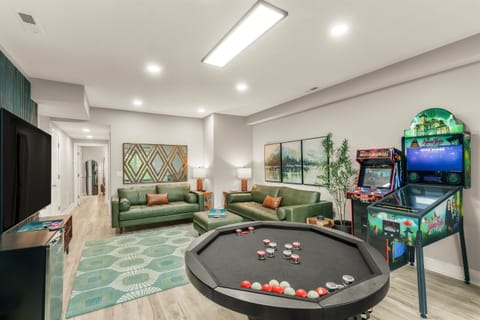 From arcade to board games to backgammon, this game room brings your group together like few others can