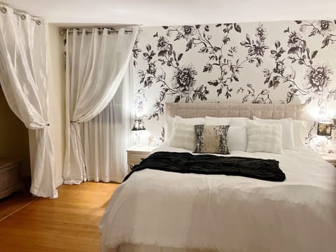 Plenty of extra time to relax in luxury, minutes to NYC access & Metro-North