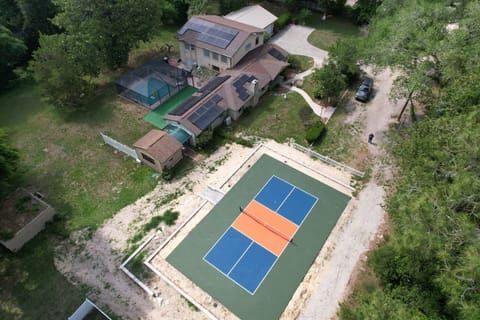 Sport court