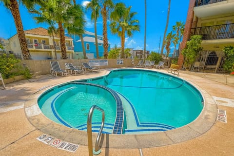 Unwind at the sparkling pool at Villa del Sol! Surrounded by palms and plenty of lounge chairs, it’s the perfect spot to relax, soak up the sun, or take a refreshing dip after a day at the beach—just steps away from your condo.