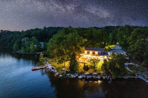 Experience the enchanting ambiance of lakeside evenings at Paradise Point.