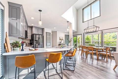 Our fully-loaded kitchen invites the gourmet chef in your group to showcase their skills.